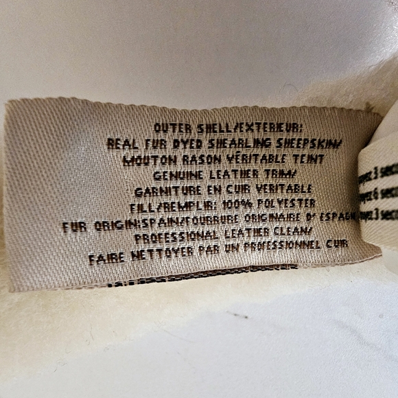 Ugg Women's Wireless Sheepskin Earmuffs Beige - Picture 6 of 6